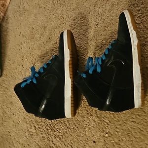 Nike sky high dunks women's 7.5 black suede